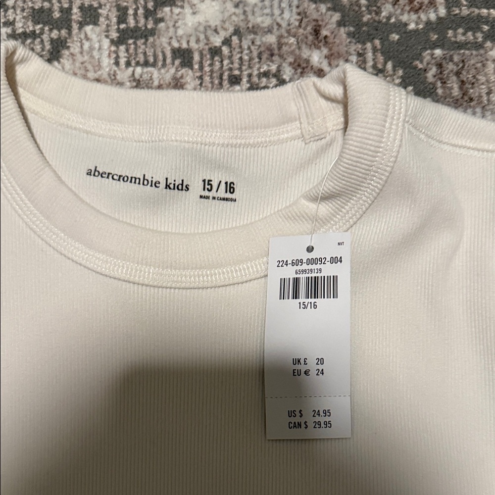NWT Abercrombie Kids Off-White Long Sleeve Tee - Picture 2 of 2